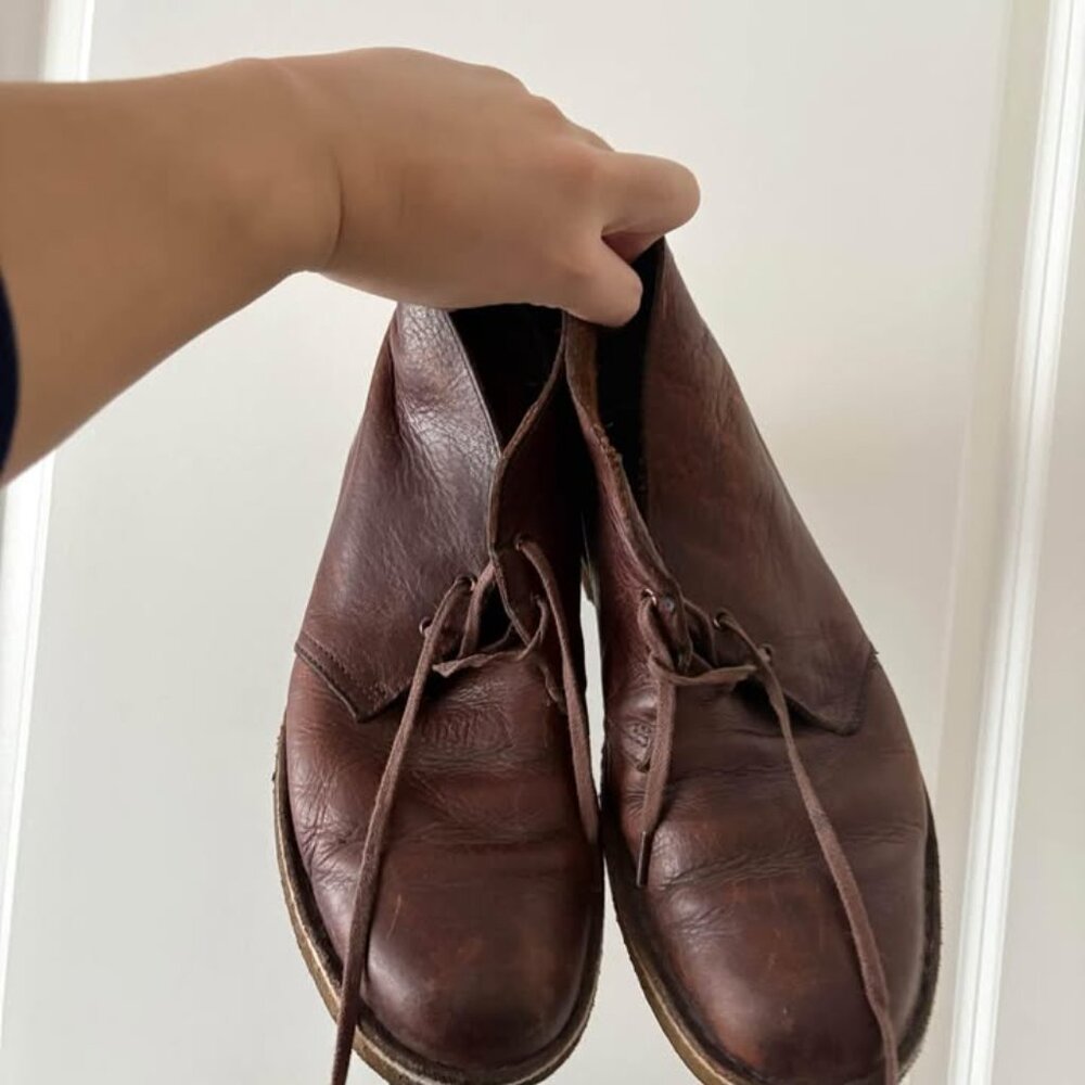 Clarks Originals Brown Leather Desert Boots – Men’s US 8